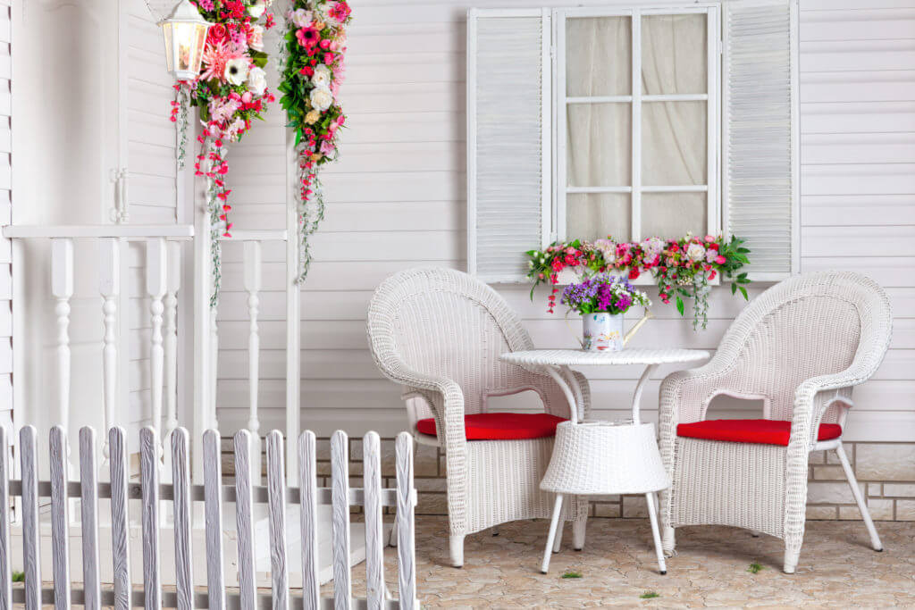 5 Fantastic Porch Decorating Ideas On A Budget Turn Style